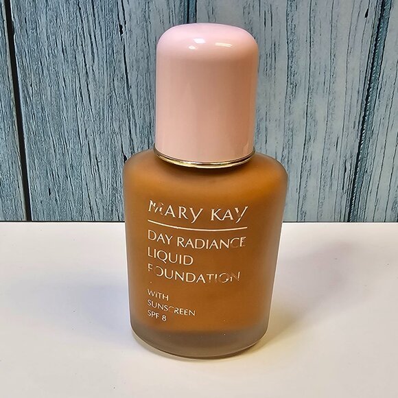 Mary Kay‎ Day Radiance Liquid Foundation - Mocha Bronze  #5858 - NIB Old Stock - Picture 2 of 8